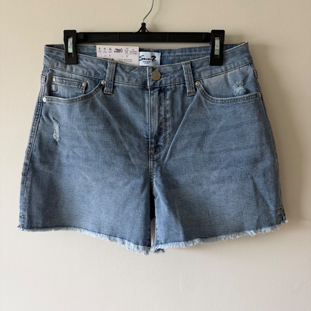Women's Size 8 Seven7 High Rise Weekend Short Gypsy Moon Fray Hem Denim Shorts